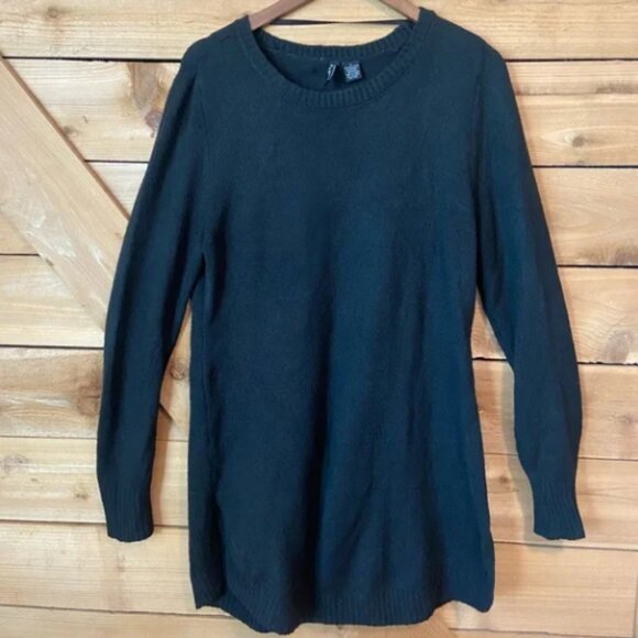 Free for All Long Sleeve Tunic Black Sweater - Picture 1 of 6